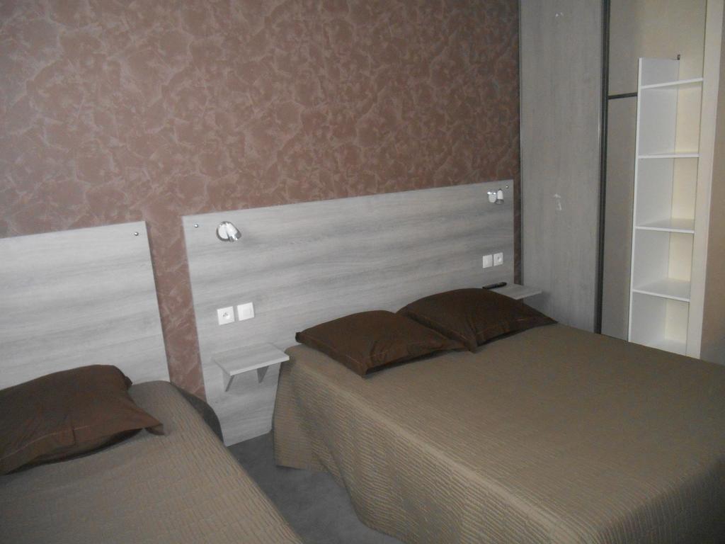 Hotel La Tente Verte Loon-Plage Quarto foto